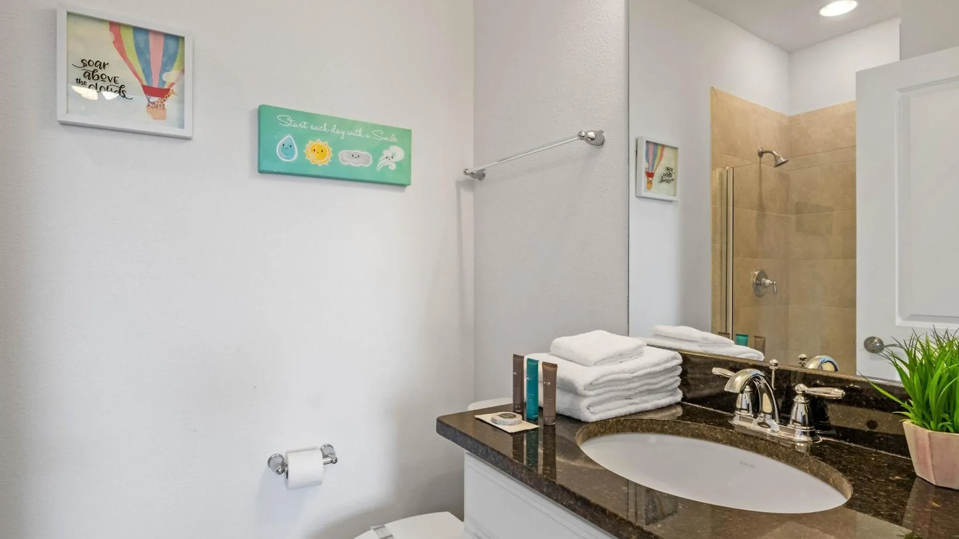 4 Bedroom-4,5 Bathroom Festival Resort 290 Cd Davenport Holiday home