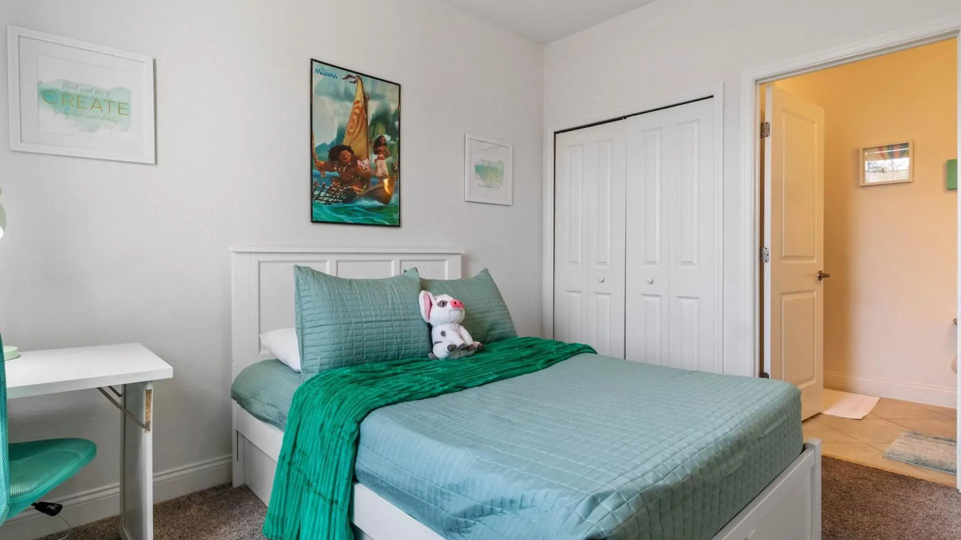 4 Bedroom-4,5 Bathroom Festival Resort 290 Cd Davenport United States